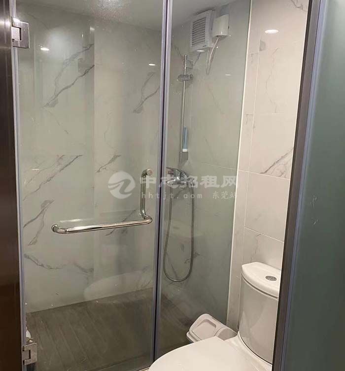 东莞南城精装loft公寓出租