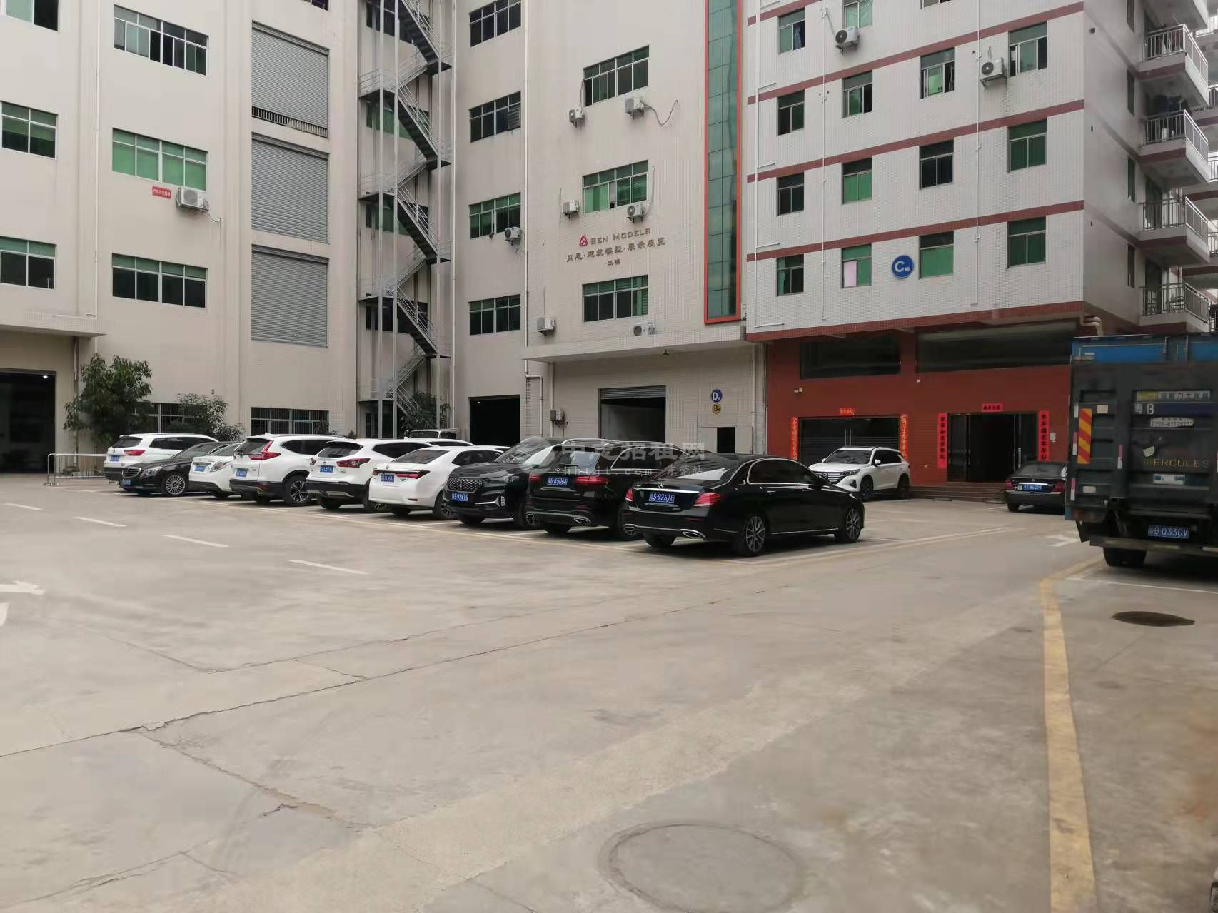 凤岗桂丰腾冠B栋六楼厂房1000平方3