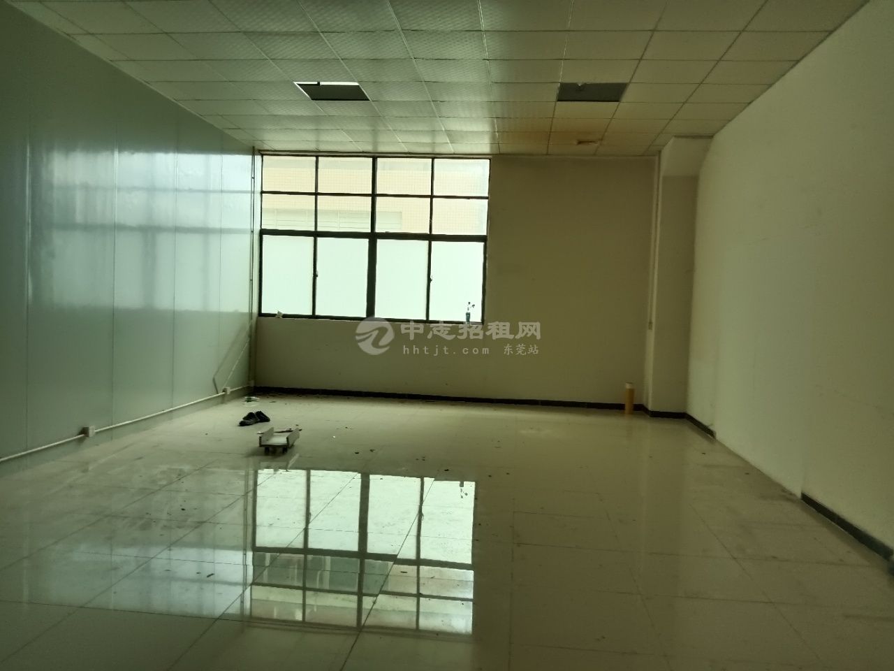 凤岗一楼厂房出租带牛角1600平米