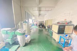 凤岗现成抛光厂房楼上1000平方出租 带环坪证 水电齐全  