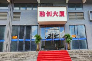 首月租金立减10%，黄江田心村嘉宾路55~130平米全新装修办公室业主直租